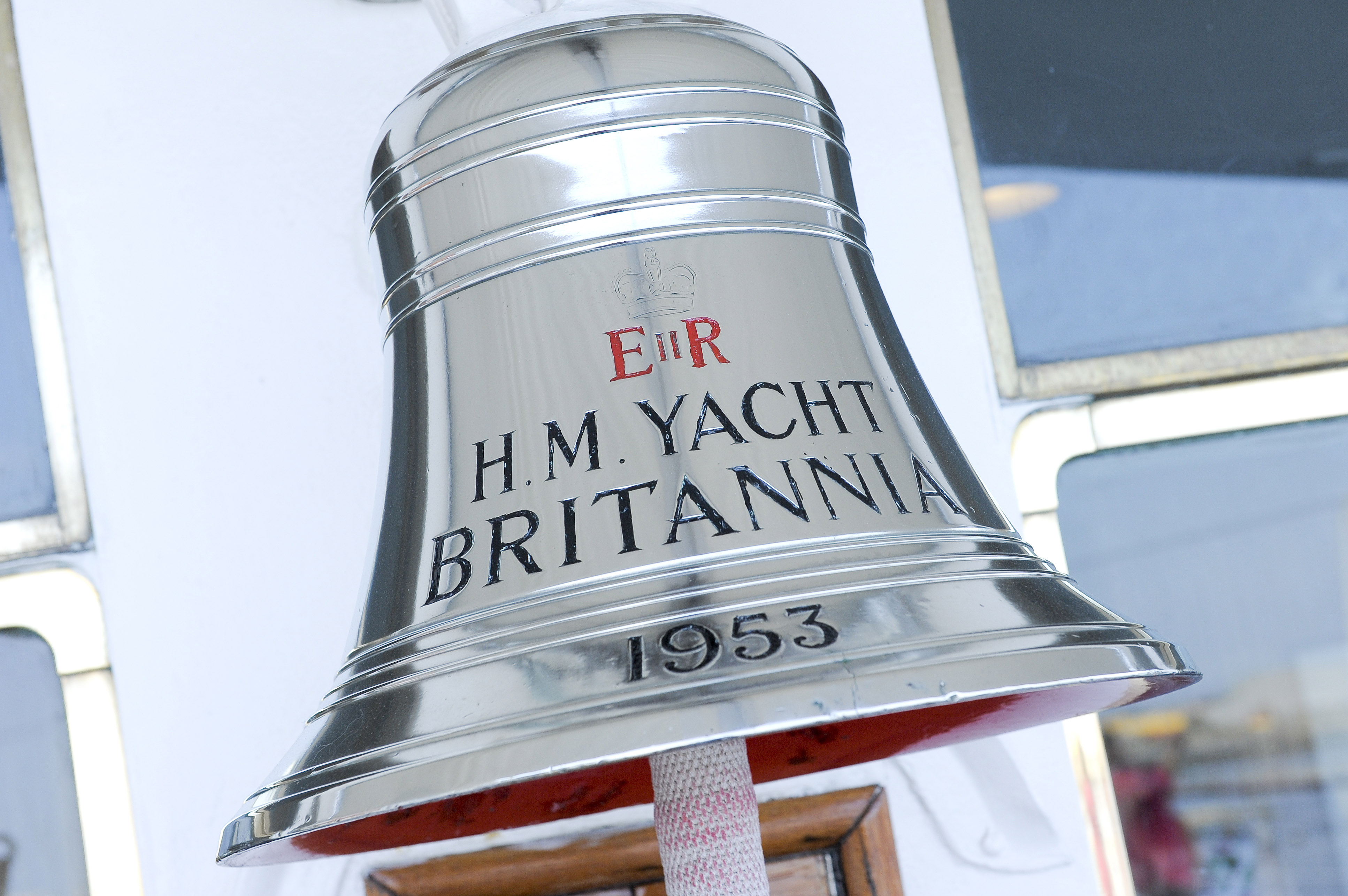 the royal yacht britannia logo
